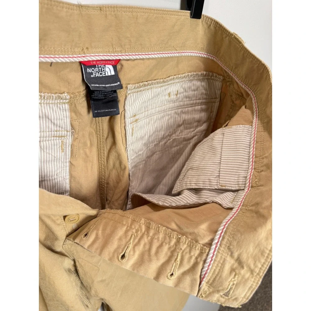 The North Face Mens 40 Tan Khaki Brown‎ Cotton Blend Button Fly Shorts Outdoors